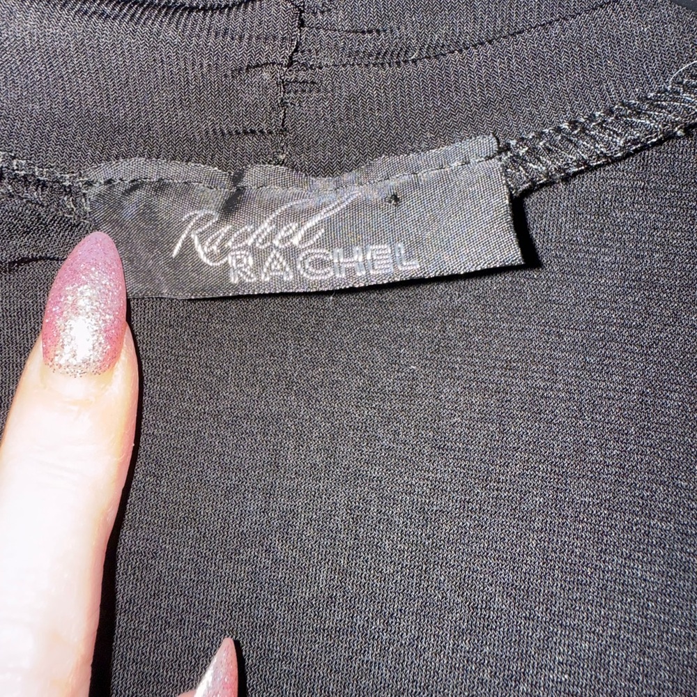 Chic Black Cardigan with Red Top - Picture 3 of 3